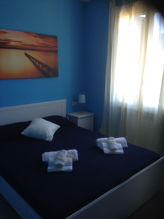 Perla Del Mare Affittacamere กัมโปเฟลิเช ดิ โรชเชลลา ห้อง รูปภาพ