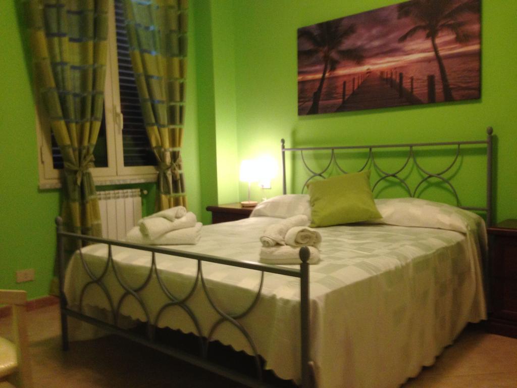 Perla Del Mare Affittacamere กัมโปเฟลิเช ดิ โรชเชลลา ห้อง รูปภาพ